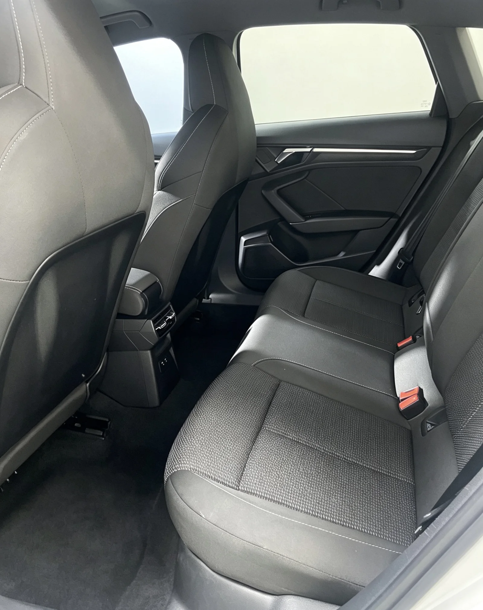 Фото 3 Audi A3 Sportback