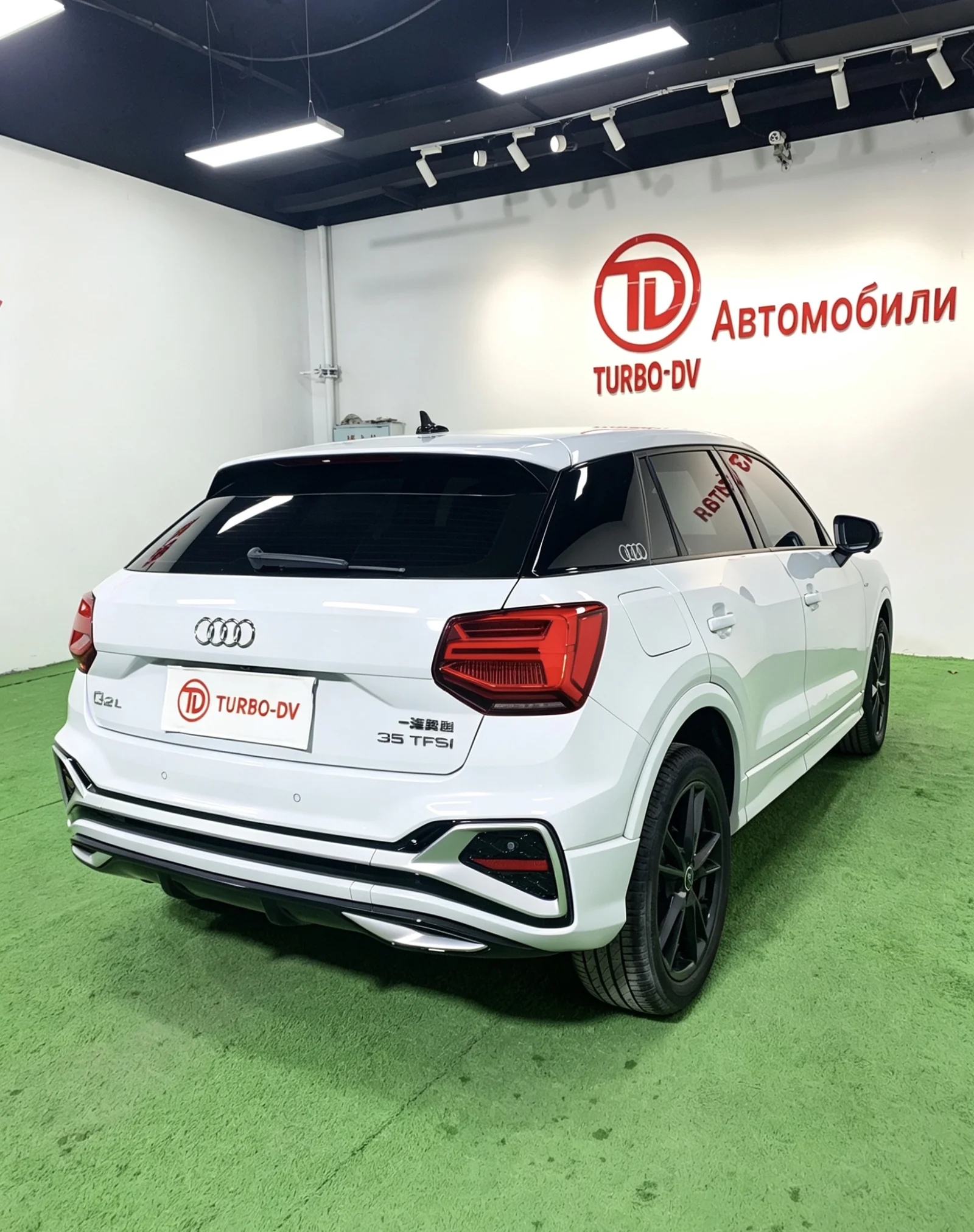 Фото 1 Audi Q2L