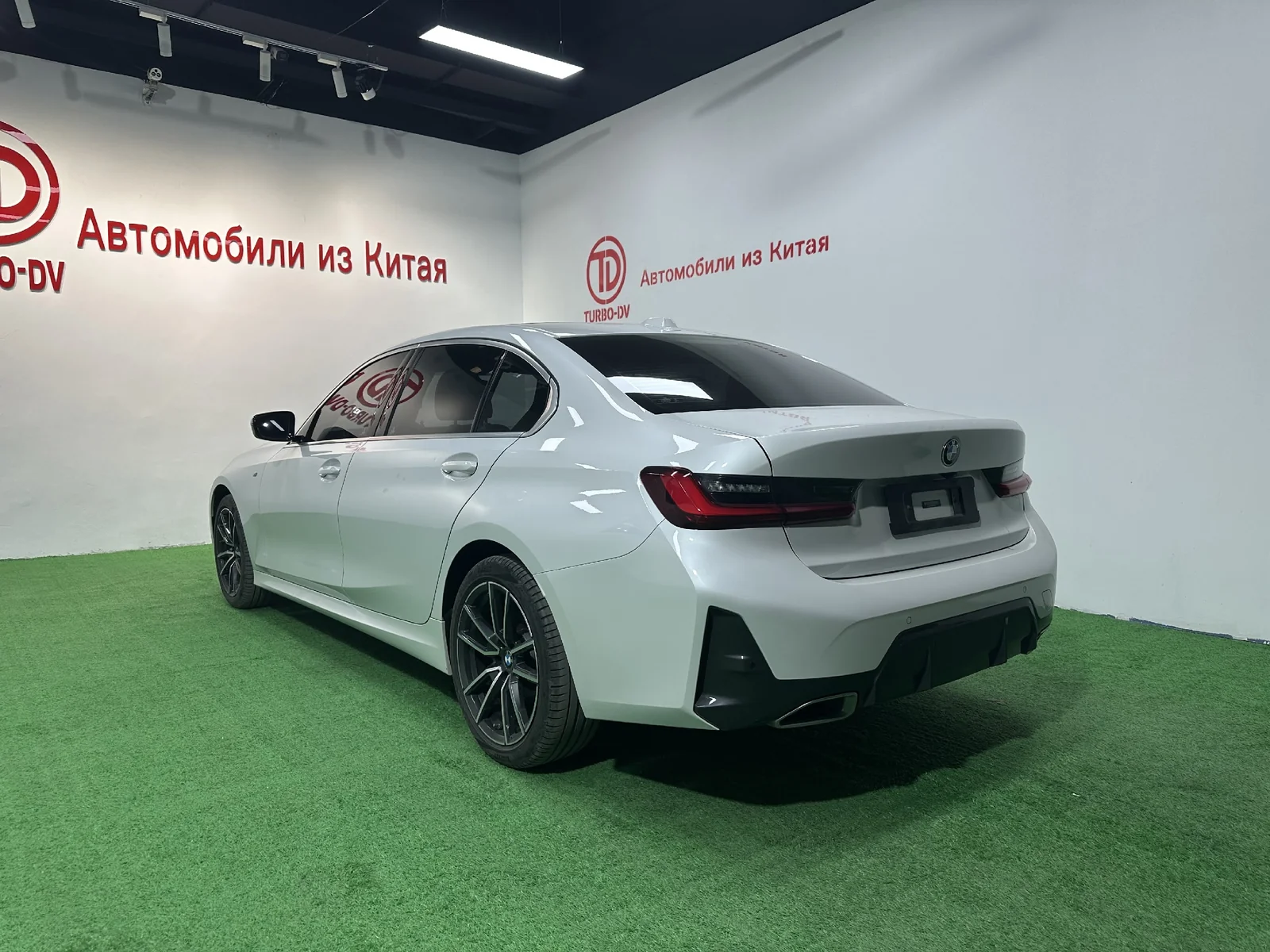 Фото 2 BMW 320