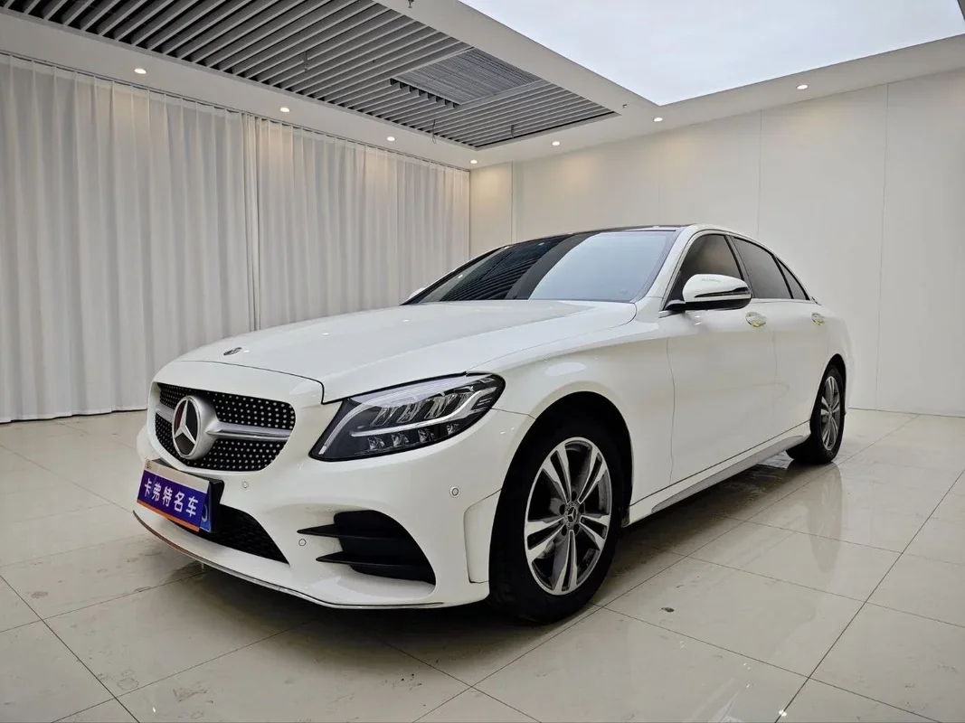 Mercedes-Benz C200L (2021)