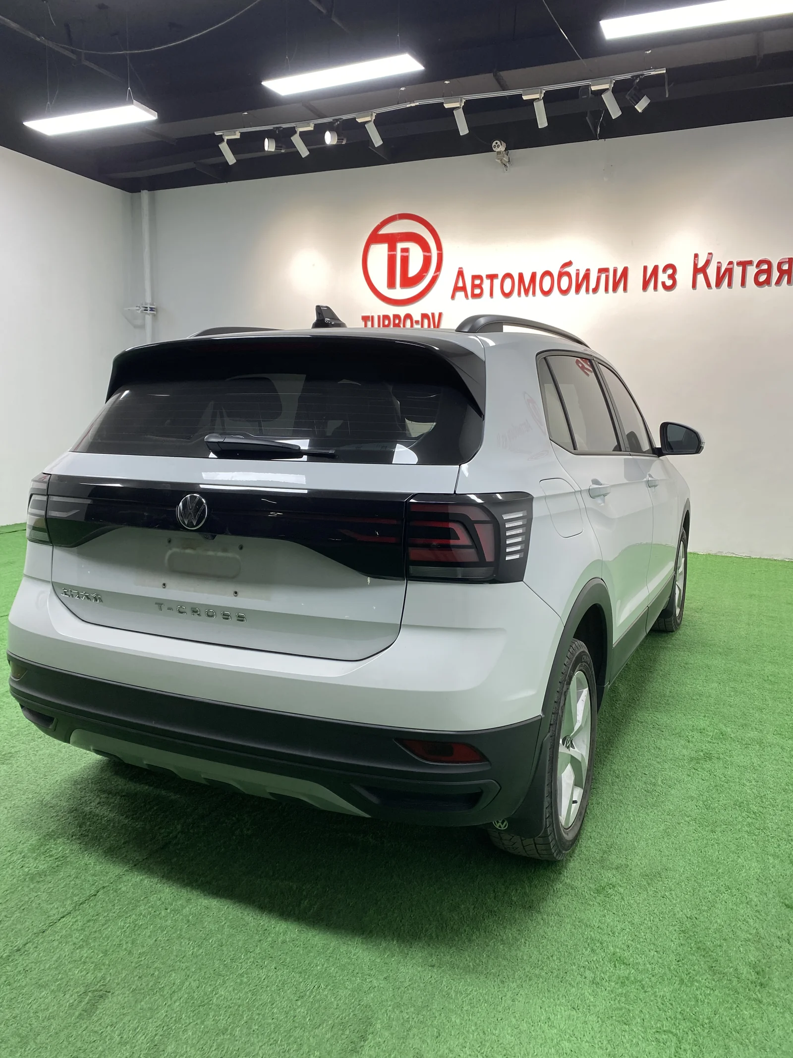 Фото 1 Volkswagen T-Cross (013083)